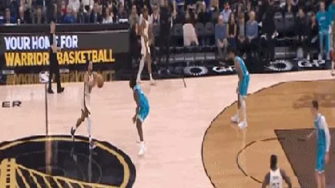 曼联力求签下士砵亭新秀，20岁后腰引关注遭遇难题